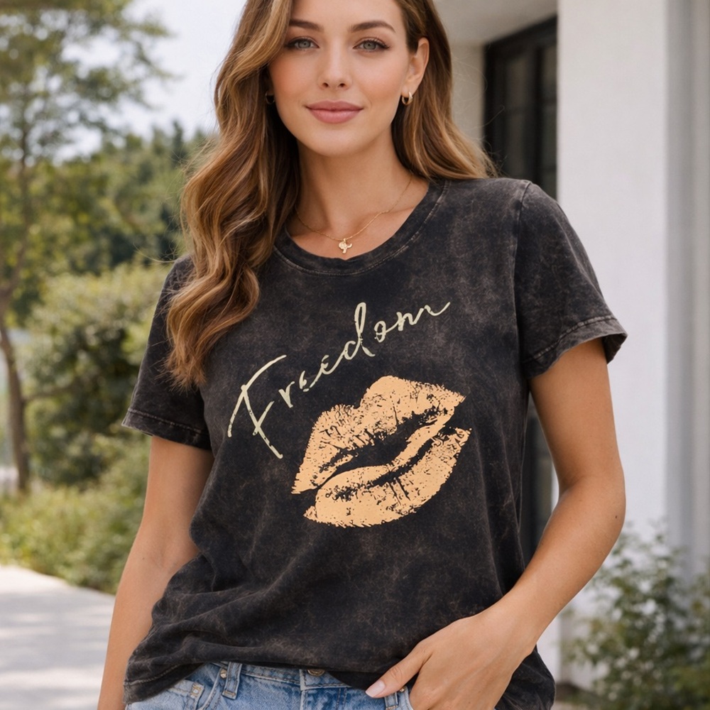 Vintage Canvas Freedom Lips Graphic Tee Size Small Black Acid Wash